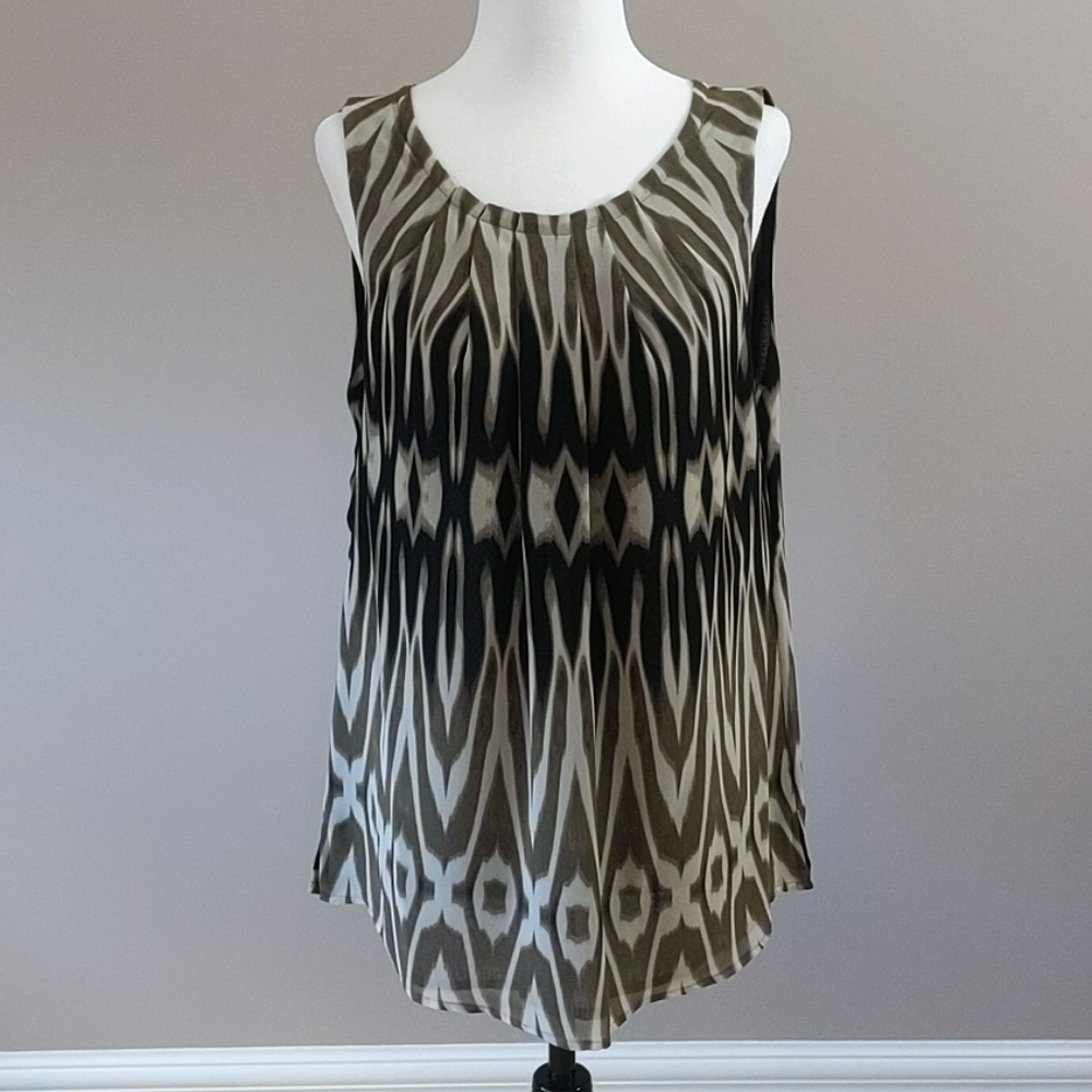Printed Flowy Sleeveless Top